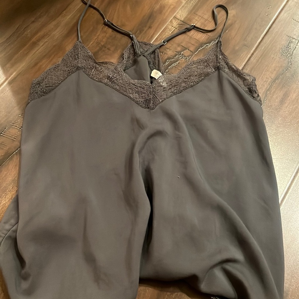Grey tank